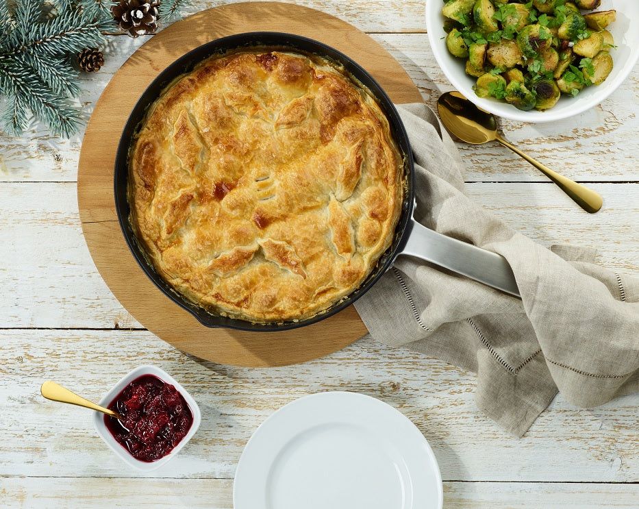 Pan-fried sprouts with bacon, almonds and rosemary