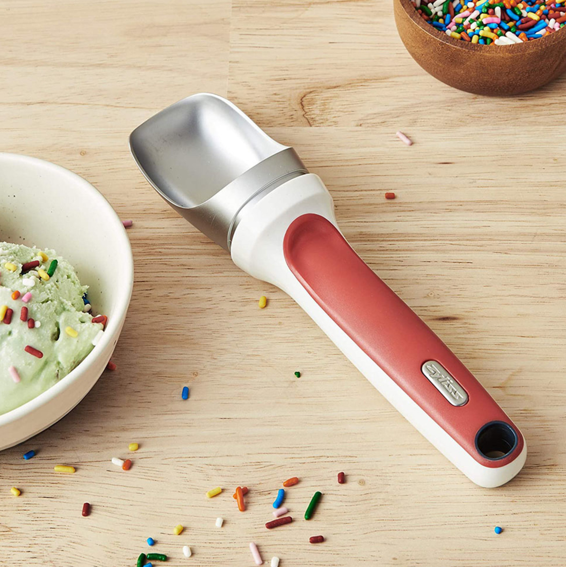 How to expertly scoop your ice cream